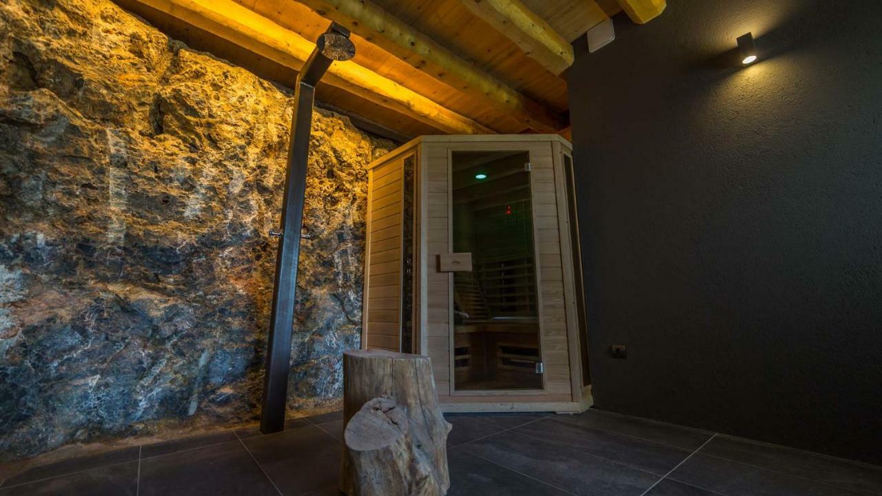 Casa Rural Cal Rossa De Taus Spa Exterior photo